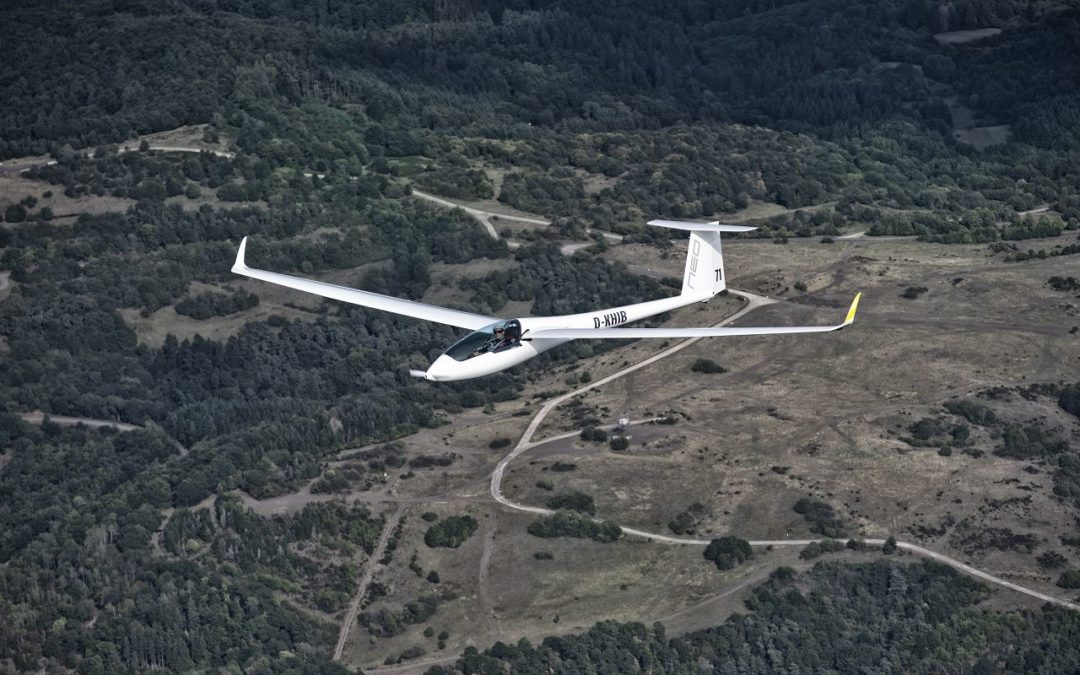 Videos by Stefan Langer on the LS8-e neo and the first “e-glide” in Pavullo